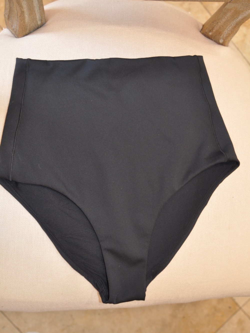 Left on Friday Size S Black Hi Tide Bottom.  Excellent Condition